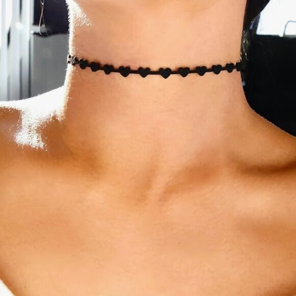 Black Hearts Collar Necklace – Adjustable Gothic Choker - Picture 2 of 6